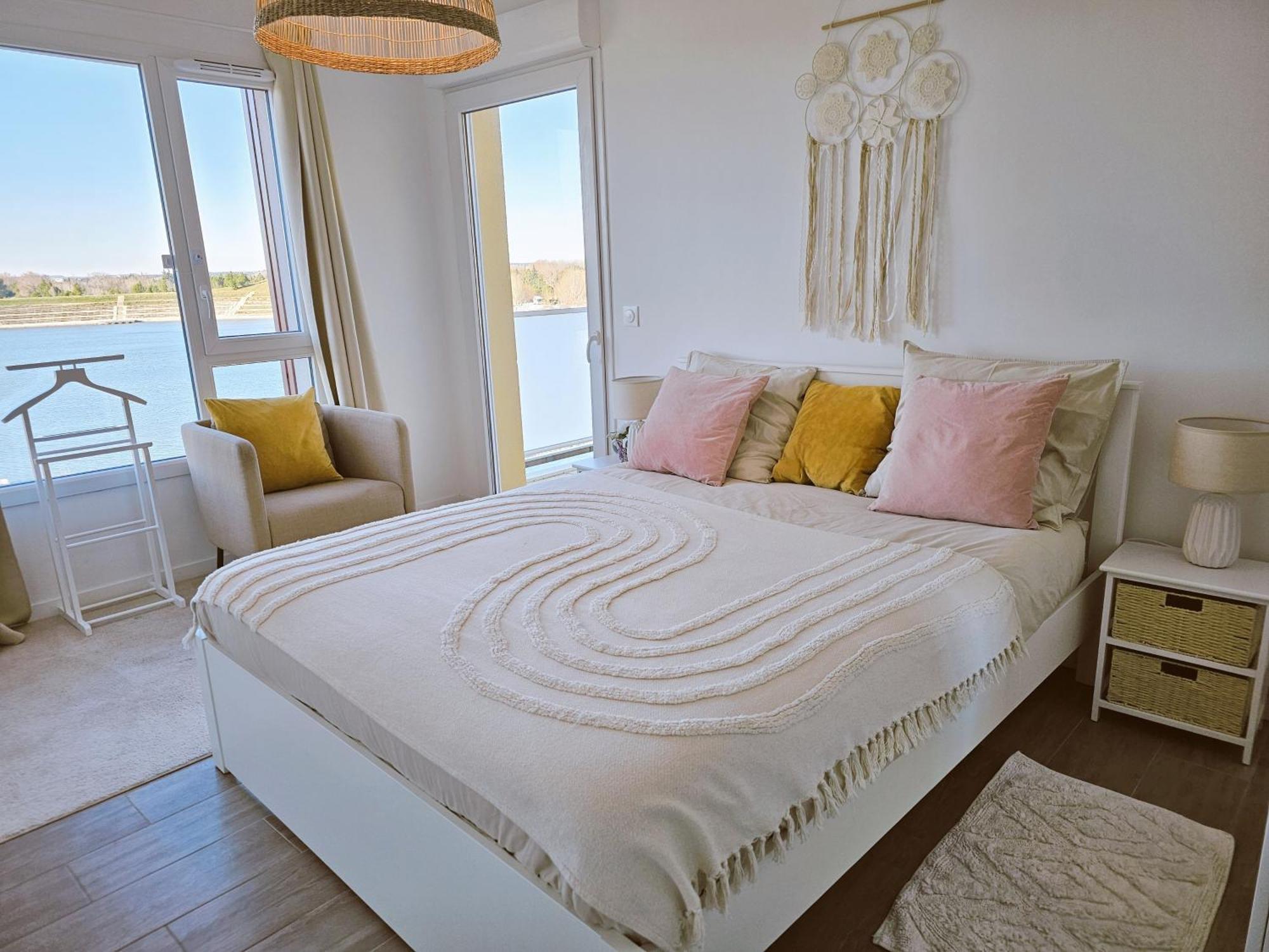 Lakeside Provence - Appartement 4 Etoiles Face Au Lac De Monteux Luaran gambar
