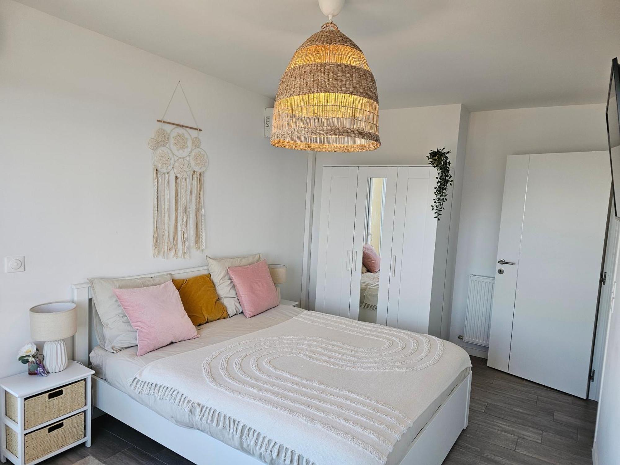 Lakeside Provence - Appartement 4 Etoiles Face Au Lac De Monteux Luaran gambar
